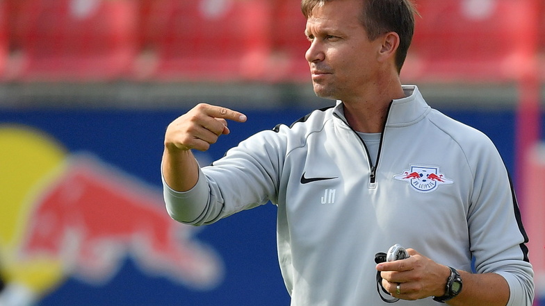 Er war bereits Co-Trainer beim RB Leipzig, jetzt wird er der Nachfolger von Julian Nagelsmann: Jesse Marsch vom RB Salzburg.