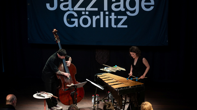 Robert Lucaciu und Evi Filippou spielten am Mittwochabend bei ihrem Konzert anlässlich der Jazztage Görlitz im Benigna am Untermarkt in Görlitz.