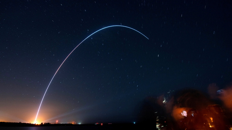Cape Canaveral: Zuschauer beobachten den Start der von Relativity Space gedruckten 3D-Rakete "Terran I".