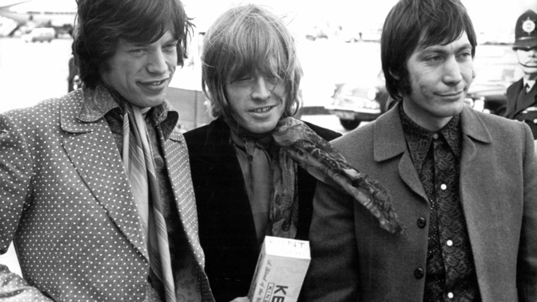 Charlie Watts (r.) mit seinen Rolling-Stones-Kollegen Mick Jagger (l.) und Brian Jones (M.).