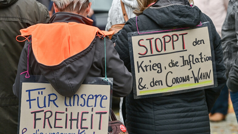 3.000 Menschen bei Demo gegen die Politik der Bundesregierung in Plauen