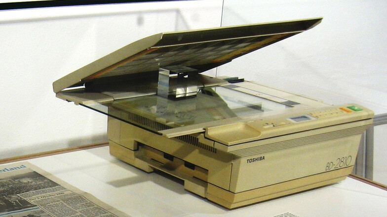 Der gespendete Fotokopierer von 1990 wird 2015 in einer Ausstellung im Schiltacher Museum am Markt gezeigt.