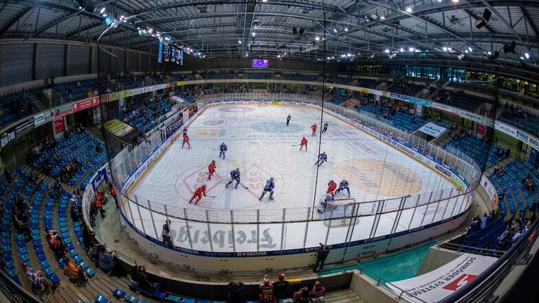 Der Eigenbetrieb Sportstätten Dresden will als Betreiber der Joynext-Arena durch verschiedene Maßnahmen ca. 15 Prozent Energie sparen.