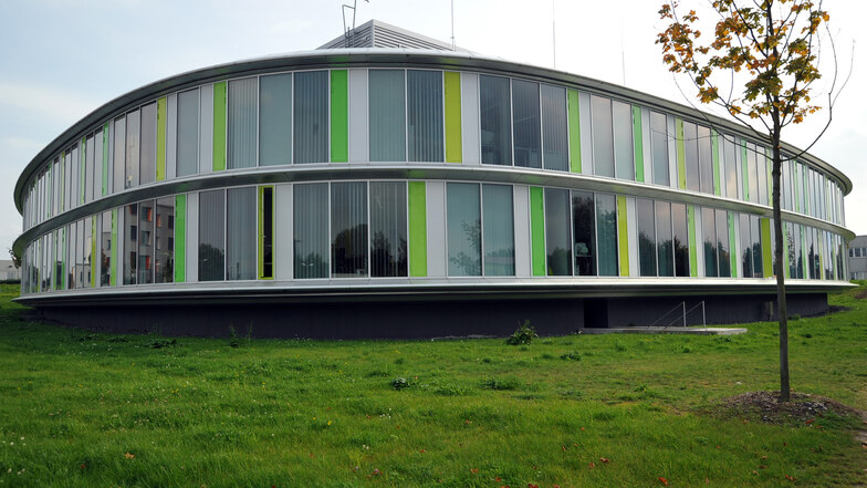 Ein Dienstgebäude des Landeskriminalamtes von Mecklenburg-Vorpommern bei Schwerin