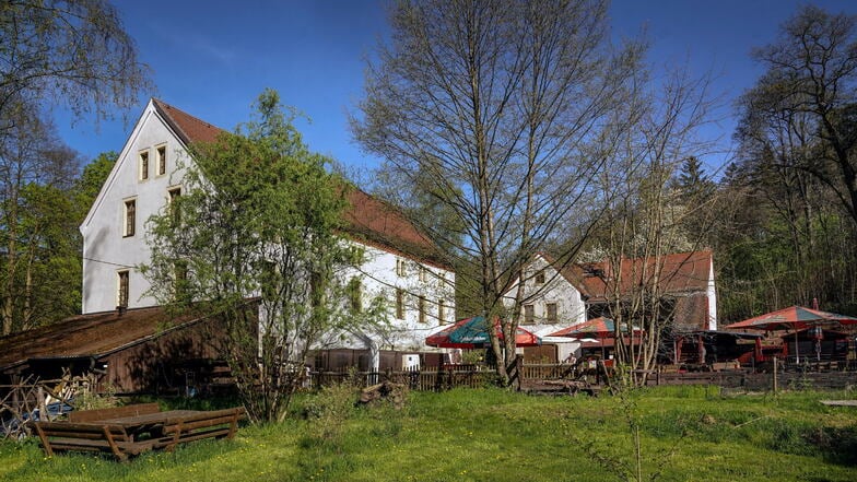 Die Marienmühle ist Treffpunkt für eine Führung durch das Seifersdorfer Tal. Im Anschluss wartet ein barockes Konzert auf die Gäste.