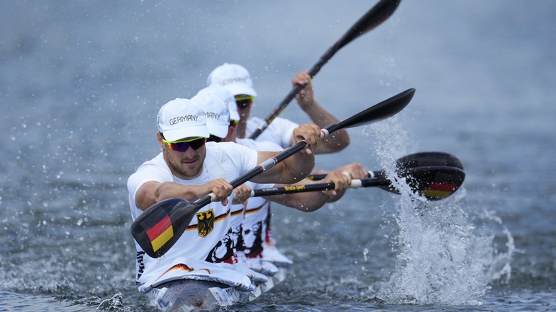 🥇 Gold: Vierer-Kajak, Liebscher-Lucz, Jacob Schopf, Max Lemke und Max Rendschmidt.