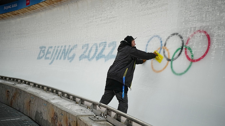Noch einmal kurz durchwischen, auch im Eiskanal in Yanqing, und dann kann es losgehen. Am Freitag werden die Olympischen Winterspiele in Peking eröffnet.