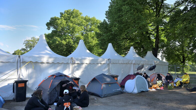 Rammstein in Dresden: Fans campen in der Rinne für Platz ganz vorn