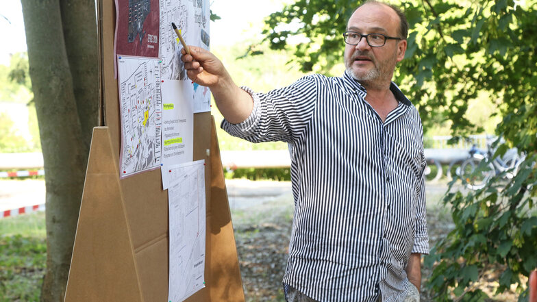 Stadtentwickler Jörg Morszoeck erklärt die Pläne für Merzdorf.