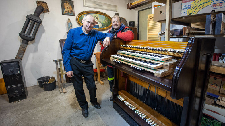 Organisator und Koordinator: Rolf Bartosch und Petr Benda stellten sich der Aufgabe, die Orgel zu retten.