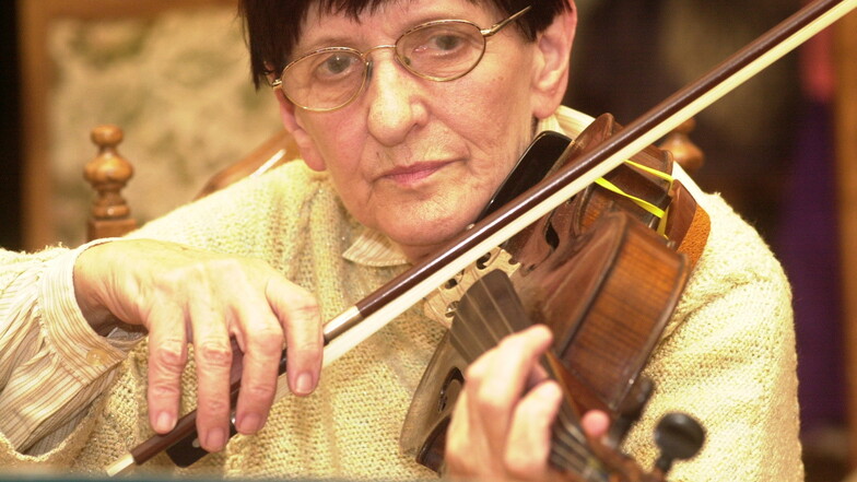 Die 2006 verstorbene Gründerin und langjährige Leiterin der Görlitzer Musikschule Maria Frenzel-Weiner war mit Sigrid Richter eng befreundet und bildete sie noch im Alter an der Bratsche aus.