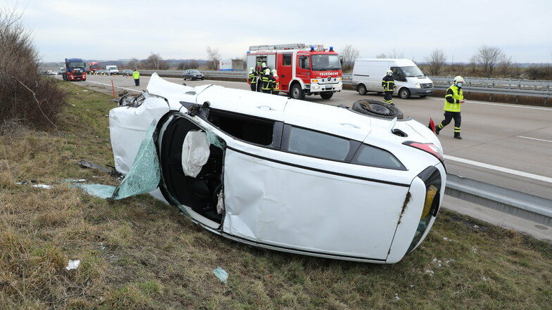 Ein Unfall mit einem schwerverletzten Fahrer ereignete sich am Montagvormittag auf der A4.