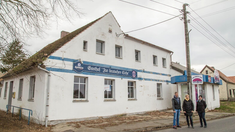 Ortschaftsrat und Heimatverein haben sich schon längere Zeit für den Rückbau der früheren Gaststätte in Geheege eingesetzt.