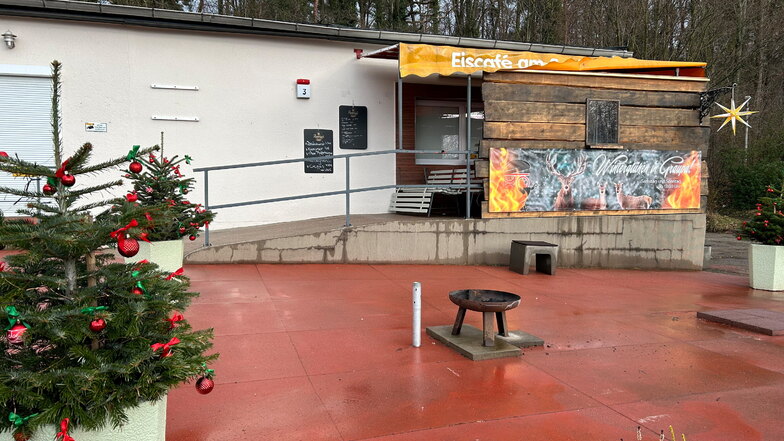 Das Eiscafé am Graupaer Schlosspark wird innen ausgebaut.
