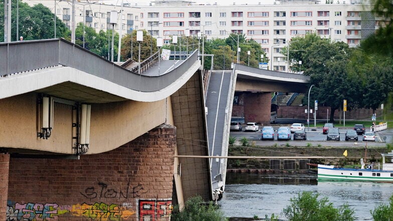 Eine Katastrophe für Dresden: die eingestürzte Carolabrücke.