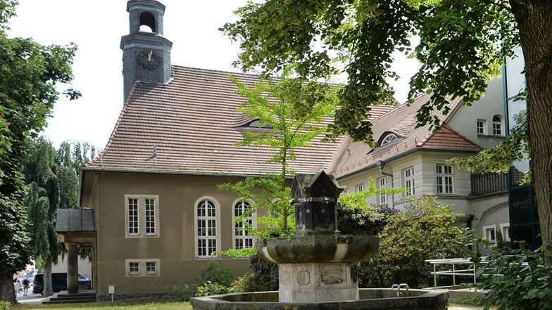 Eher ungewöhnlich: Die einstige Hospitalkirche in Pirna soll bald eine Kletterhalle beherbergen.