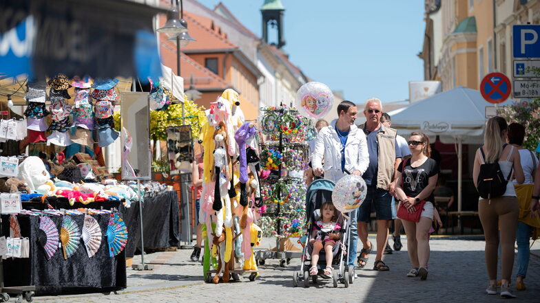 31.000 Besucher feiern friedlich beim Radeberger Bierstadtfest