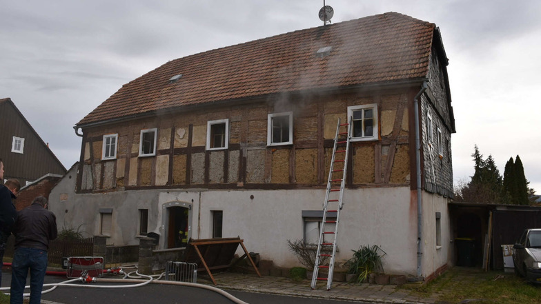 Das Haus in Bertsdorf-Hörnitz ist nach dem Brand unbewohnbar.