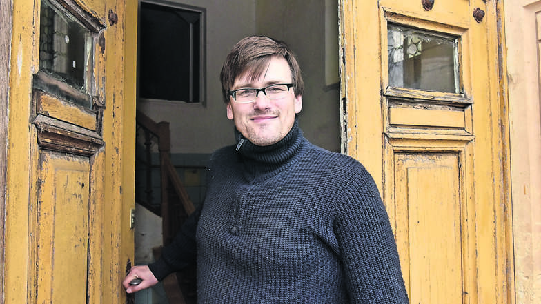 Konstantin Hermann, der Eigentümer des Schlosses im Dippser Ortsteil Schmiedeberg bekommt Unterstützung durch einen Verein. 