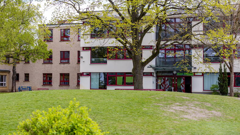 Die Grund- und Oberschule in Burg (Spreewald), in der die beiden Lehrer bisher unterrichtet haben.