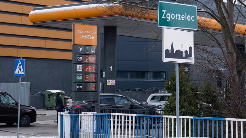Wegen der Benzinpreiose in Polen dürften Einschränkung im Kleinen Grenzverkehr in Görlitz viele ärgern.