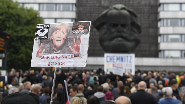 Tausende rechte Demonstranten und Neonazis hatten sich im August und September in Chemnitz versammelt, um um den getöteten Daniel H. zu "trauern".