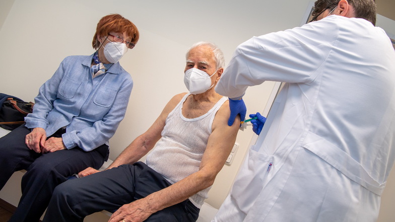 Mindestens 80 Prozent der über 80-Jährigen in den EU-Ländern sollten bis Ende März gegen das Coronavirus geimpft sind.