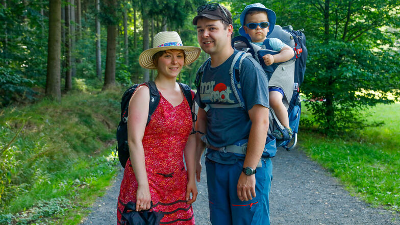 Familie Trittmacher genießt gerade einen spontanen Urlaub im Zittauer Gebirge.