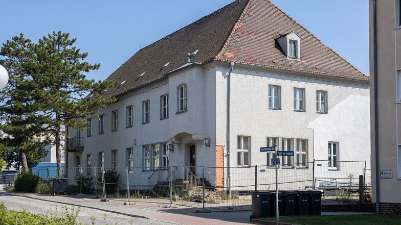 Denkmal, einst Post, bald Baustelle und künftig das neue Zuhause für acht Familien.