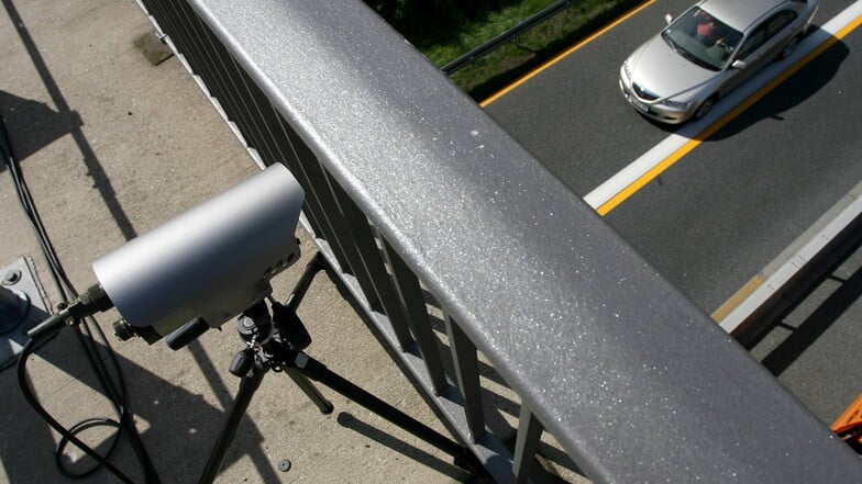 Auf der Autobahn bei Bautzen wurde am Mittwochnachmittag die Geschwindigkeit kontrolliert.