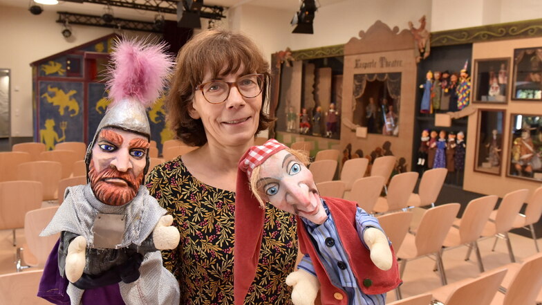 Gabriele Gelbrich leitet das Osterzgebirgsmuseum. Wenn am Sonntag die neue Puppenbühne eingeweiht wird, spielen Ritter Gecko und der Kasper die Hauptrollen.