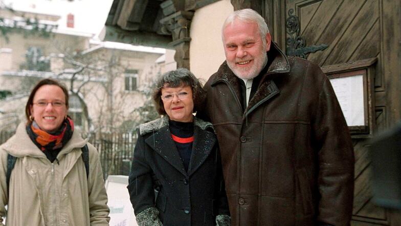 2004 feierte er Silberhochzeit mit seiner Frau Anne-Kathrein - mit dabei Tochter Karoline.