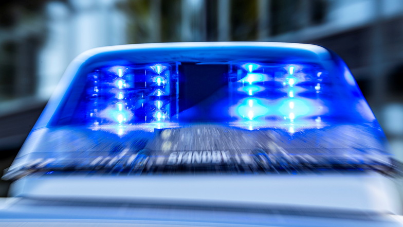 Am Wochenende hatte die Polizei mit Unfällen in Arnsdorf und Mittweida zu tun.