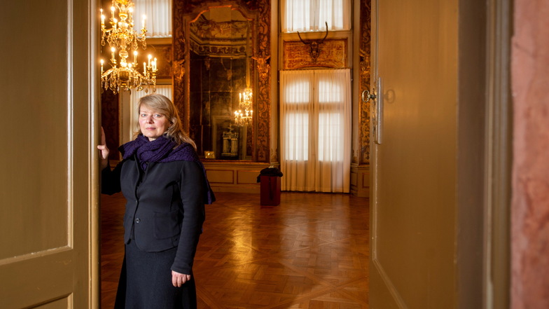 Die Moritzburger Schlosschefin Dominique Fliegler freut sich, dass ihr Haus ab Freitag wieder Besucher empfangen kann. Wie lange ist allerdings ungewiss. Denn mit 1.116 mit Corona-Patienten belegte Krankenhausbetten in Sachsen nähert sich dieser wichtige