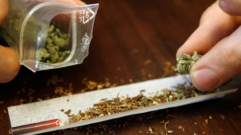 Der Cannabiskonsum bei jungen Erwachsenen ist zuletzt weiter gestiegen.