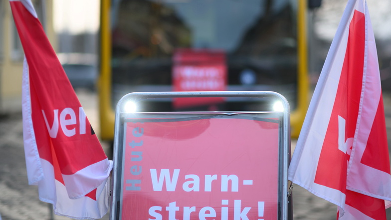 "Mich macht das echt wütend": Streik in Sachsens Nahverkehr setzt Abiturienten unter Druck