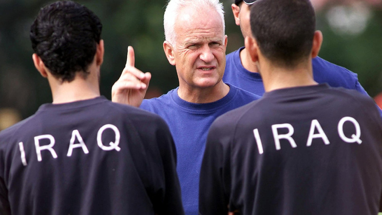 Von 2002 bis 2004 war Stange Nationaltrainer im Irak. 