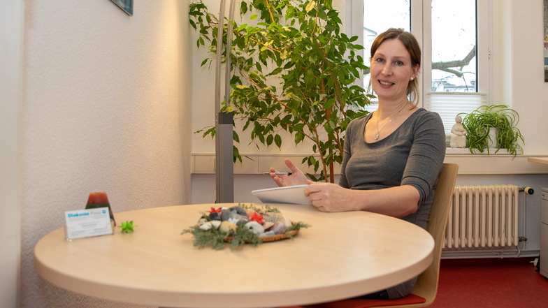 Astrid Richter arbeitet in der der Erziehungs- und Familienberatungsstelle der Diakonie Pirna .