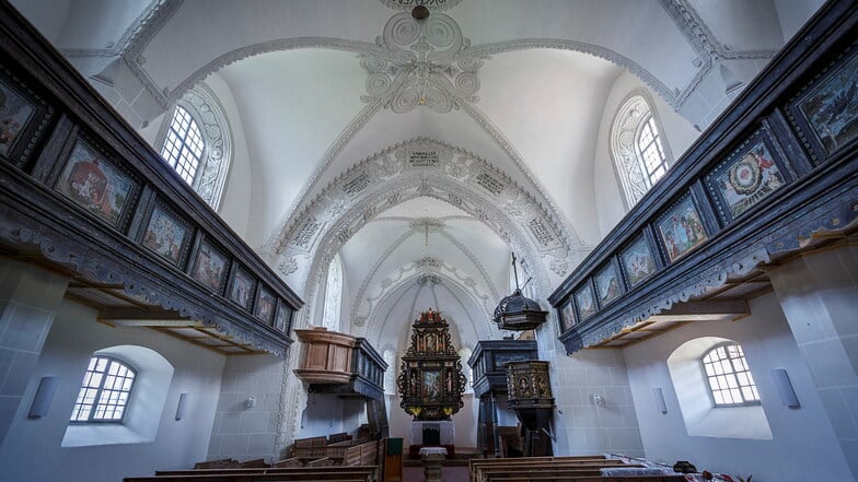 Die restaurierte evangelische Kirche St. Ursula in Friedersdorf.