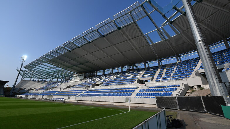 Karlsruher SC | Wildparkstadion | Kapazität: 20.000 | Auslastung: 10.000 | Auslastung in Prozent: 50.