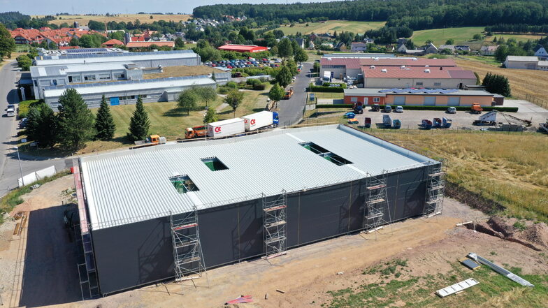 In Höckendorf ist produzierendes, verarbeitendes aber auch dienstleistendes Gewerbe ansässig.