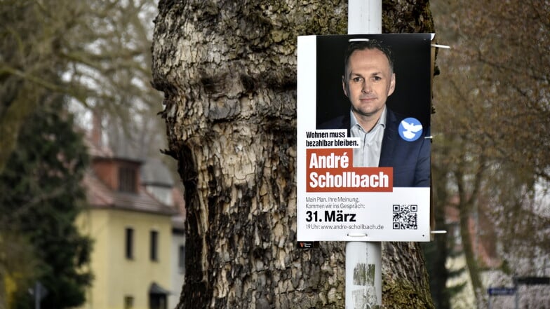 OB Kandidat André Schollbach (Linke) wirbt für eigene Veranstaltungen. Über die Plakate wird nun heftig gestritten.