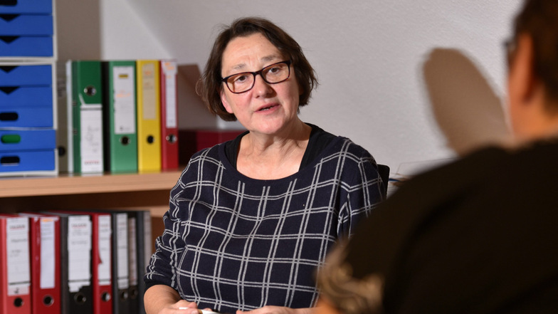 Diakonie-Sozialarbeiterin Elke Klein-Nowoiski  hilft dank Lichtblick-Geldern auch in schwierigen Fällen.