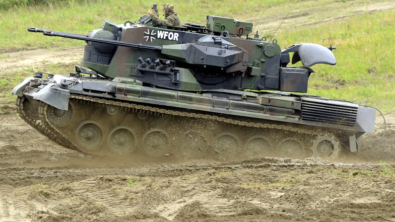 Deutschland schickt schwere Waffen in die Ukraine: Der Gepard-Panzer soll zur Flugabwehr dienen. Aber bis die Fahrzeuge im Krieg einsatzbereit sind, könnte es Monate dauern.