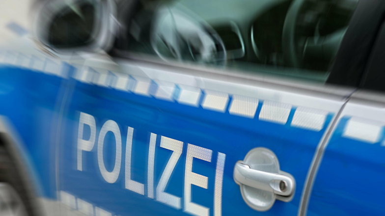 Die Beamten der Polizei suchen nach Zeugen vom Unfall in Wilsdruff.