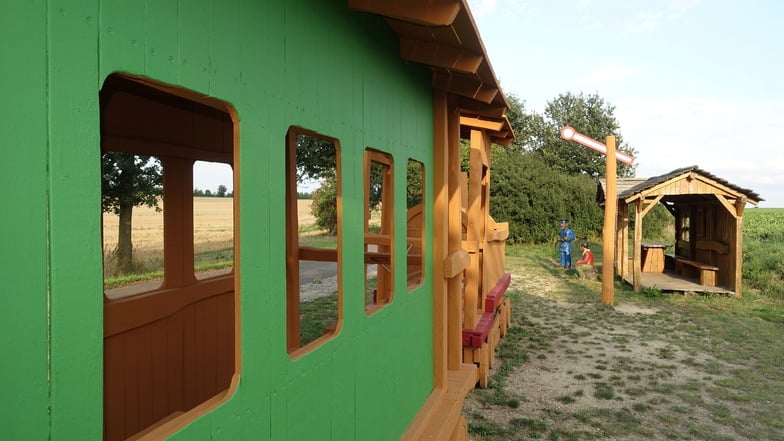 Der Spielplatz am Elbe-Mulde-Radweg bei Döbeln ist hergerichtet worden.