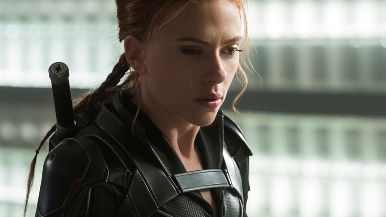 Scarlett Johansson als Natasha Romanoff in einer Szene des Films "Black Widow" (undatierte Filmszene).