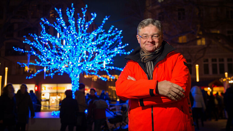Holger Zastrow erklärt, warum er den Weihnachtsmarkt auf Hauptstraße unbedingt durchführen möchte.