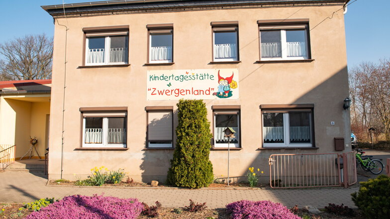 An die Kindertagesstätte Zwergenland in Kalkreuth kommt ein neuer Anbau, das Hauptgebäude wird modernisiert.