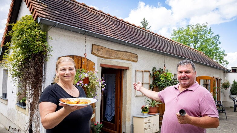 Etwas versteckt, doch seit zehn Jahren die Imbiss-Adresse in Heidenau: die Hofküche von Brigitte und Mike Ruzika.